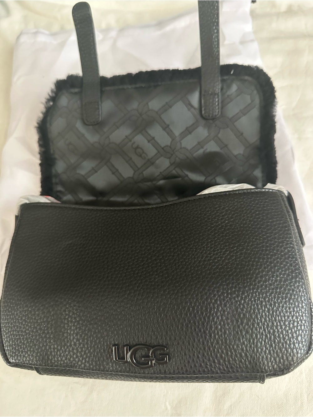 UGG Black Shearling-Trim Pebble Leather Shoulder Bag - Picture 2 of 4